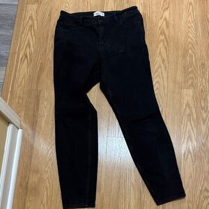 Abercrombie & Fitch Women's Black Skinny Jeans